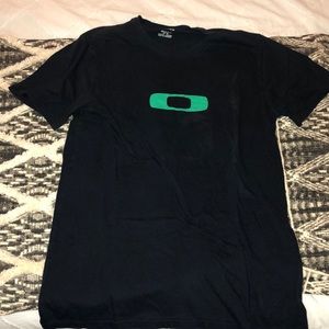 Oakley shirt